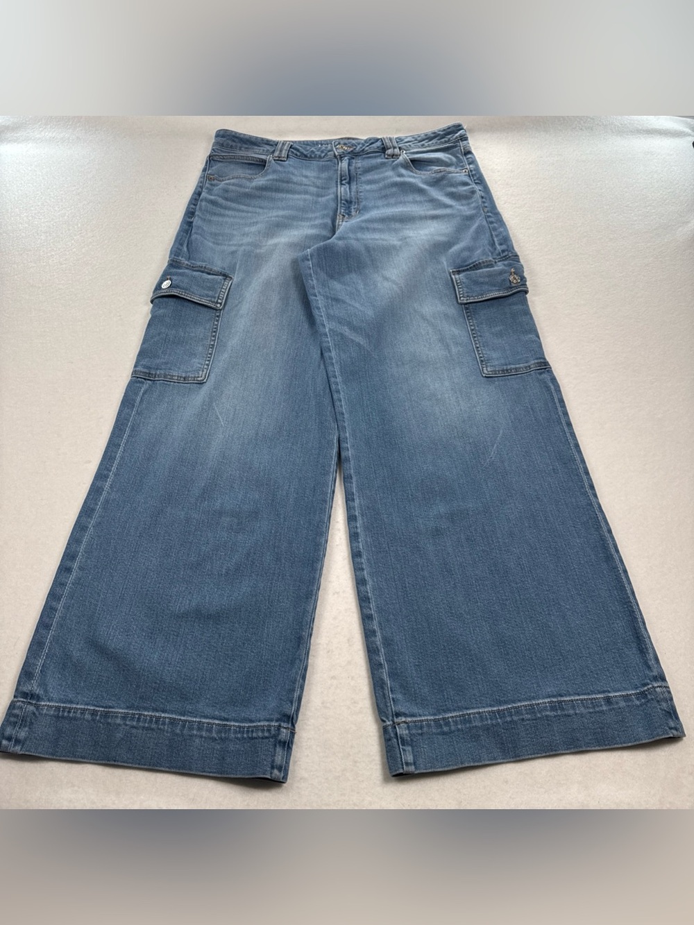 American Eagle Super High-Rise Baggy Wide Leg Cargo Jeans Women’s 18 L Stretch - Picture 5 of 9